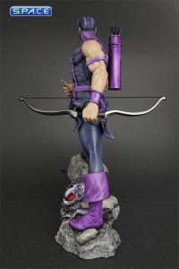 Hawkeye Classic Avengers Fine Art Statue (Marvel)