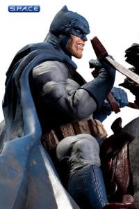 Batman - A Call to Arms Statue (Batman - The Dark Knight Returns)