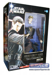 1/7 Scale Anakin Skywalker Snap Fit Model Kit (AOTC)